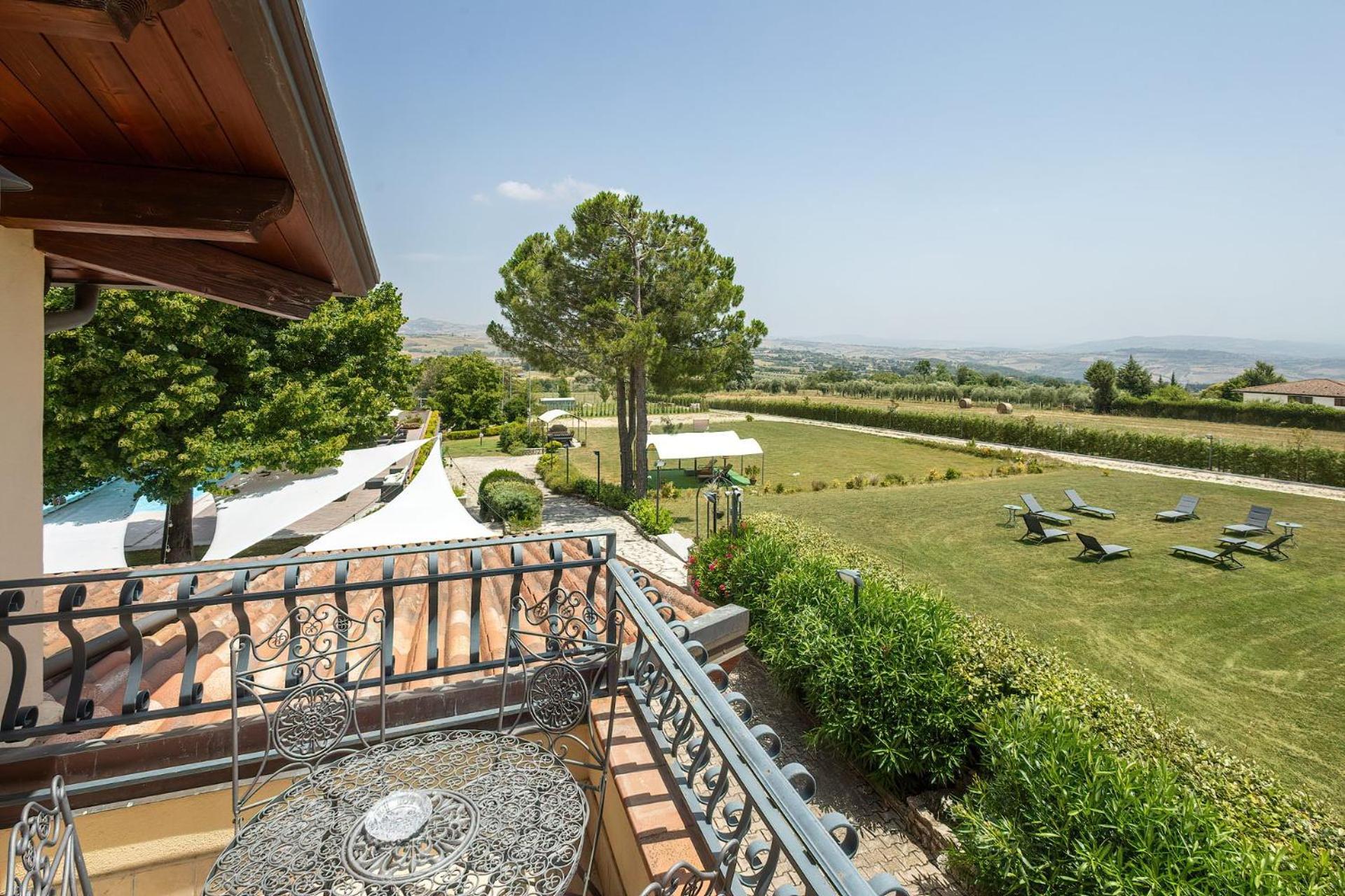 Villa Dei Tigli Resort & Spa Pietrelcina Exterior photo
